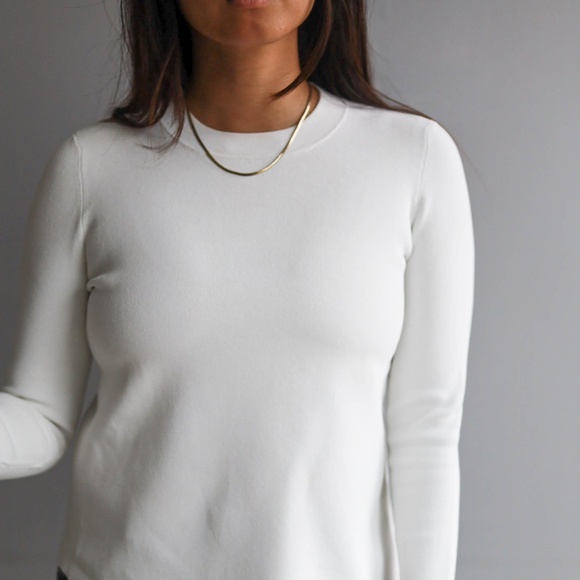 Babaton White Open-back Sweater - Picture 2 of 6